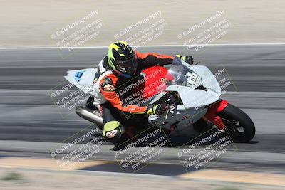 media/Oct-30-2025-Racers Edge (Thu) [[dabbdaf680]]/3-B Group/Session 3 (Turn 15 Inside)/